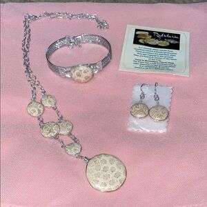 Elegant Silver and Cream Jewelry Set
